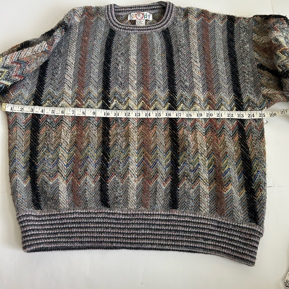 Vintage Jantzen Sport sweater L
Made in Taiwan - Picture 7 of 11